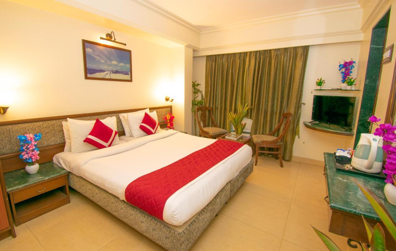 Octave Bund Garden Hotel Poona Buitenkant foto