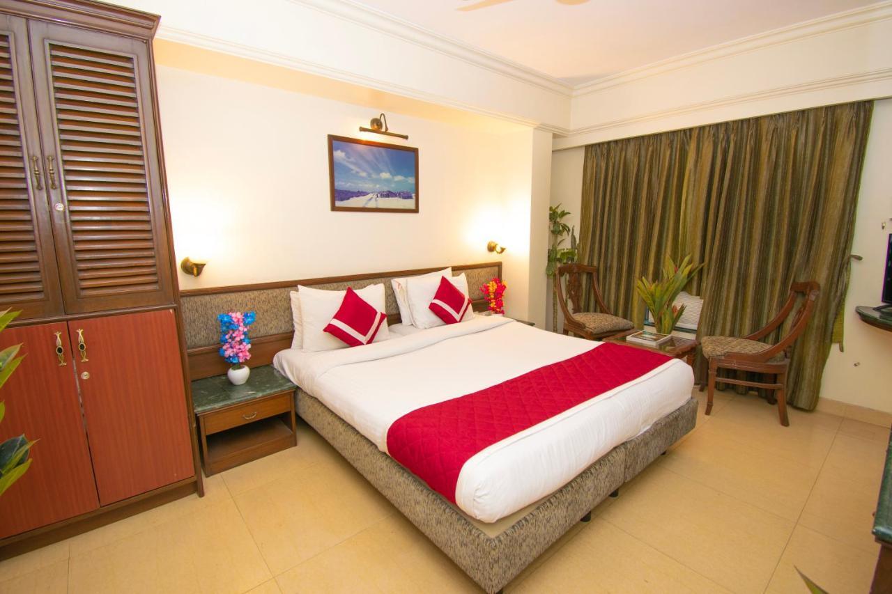 Octave Bund Garden Hotel Poona Buitenkant foto