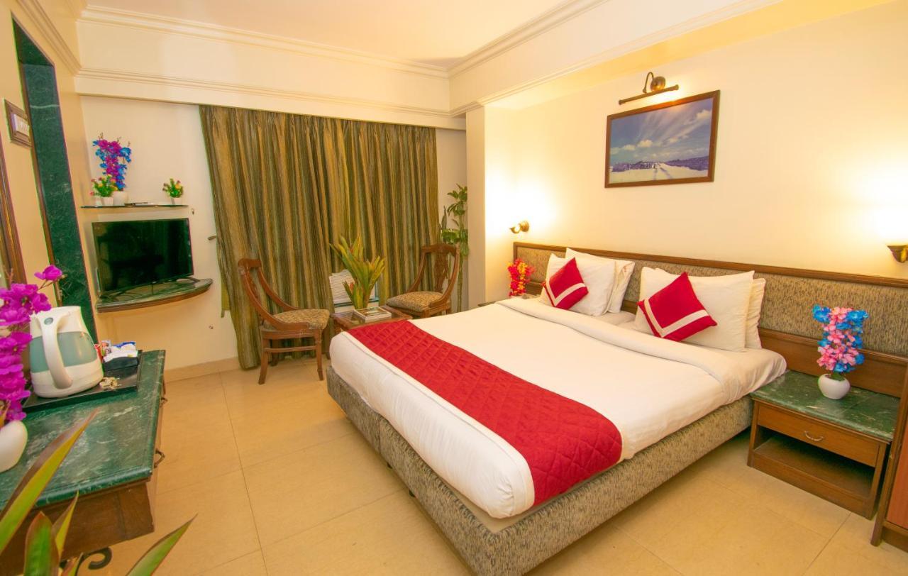 Octave Bund Garden Hotel Poona Buitenkant foto
